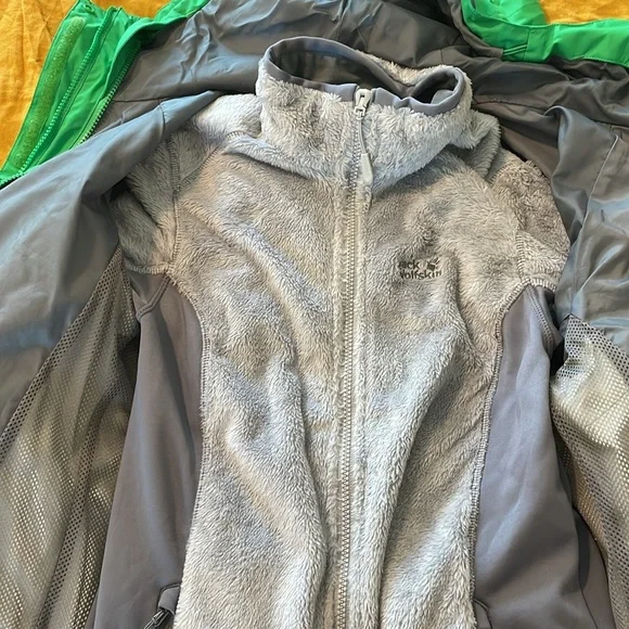 JACK WOLFSKIN bright green 3-in-1 jacket coat - Picture 8 of 8